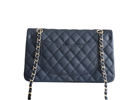 Chanel Classic Flap Bag Medium – Navy Blauw Caviar Leer met Gouden Hardware – Preloved Schoudertas 2023 collectie