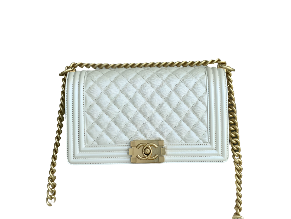 Chanel Boy Bag Medium  19K Collectie Wit Caviar Leer met Goudkleurige Hardware