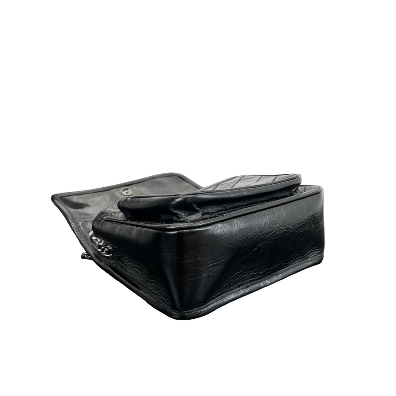 Saint Laurent Niki Baby Vintage Leather Slouchy Chain Tas Zwart