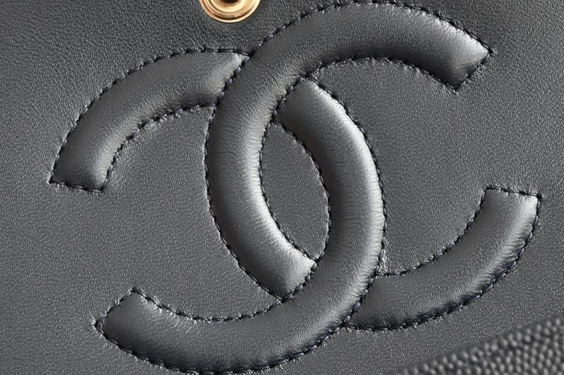 Chanel Classic Flap Bag Medium – Navy Blauw Caviar Leer met Gouden Hardware – Preloved Schoudertas 2023 collectie