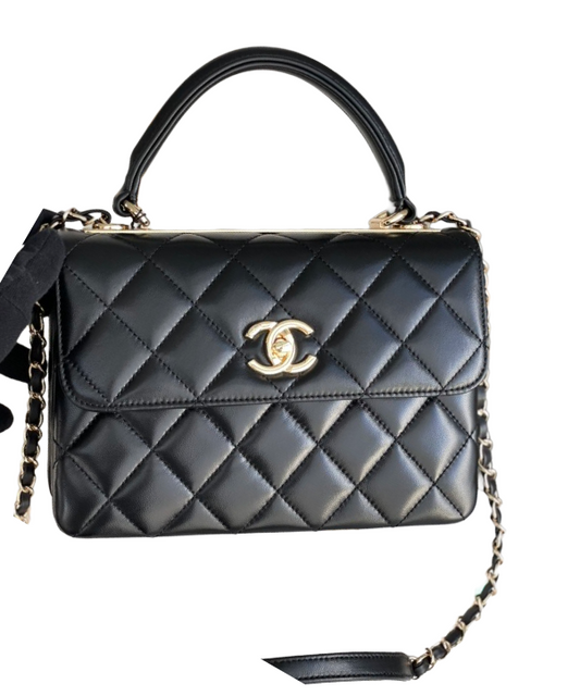 Chanel Mini Flap Bag met Hengsel 2025 – Zwart lamsleer & goudkleurig metaal